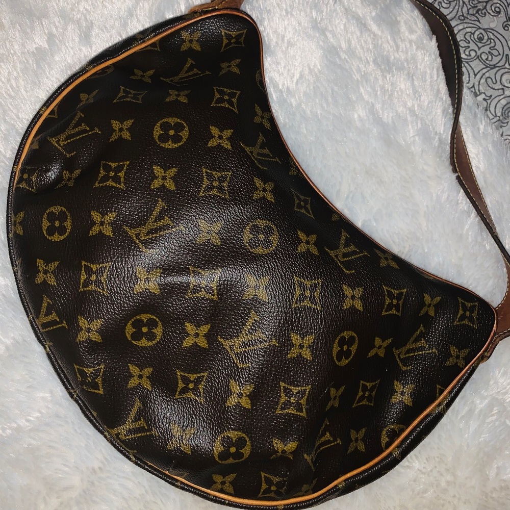 Authentic Louis Vuitton Monogram Croissant MM Bag